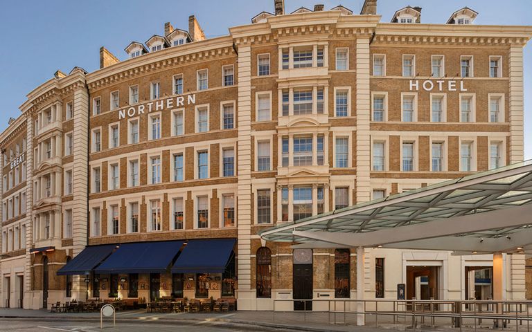 Kaya Holding Londra’da otel açtı