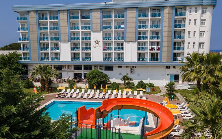 Kuşadası’ndaki 131 odalı otel 5 yıllığına kiraya verilecek