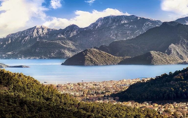 Marmaris’te turist vergisi yolda