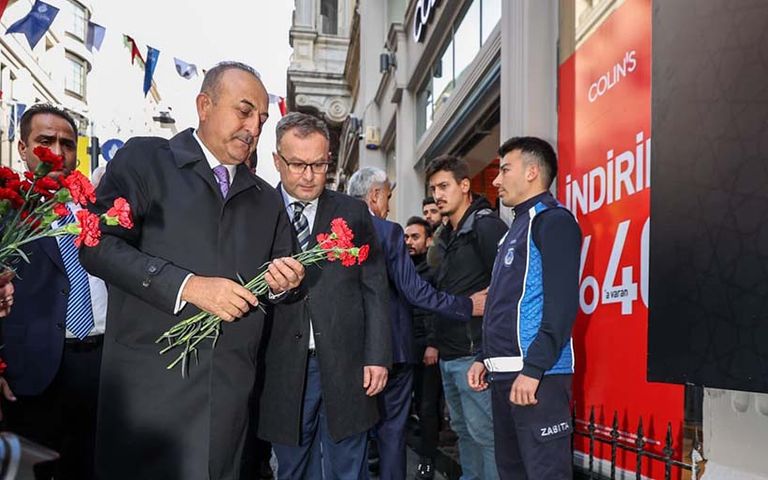 NY Times’ın 'turizm-terör' haberine Çavuşoğlu'ndan tepki