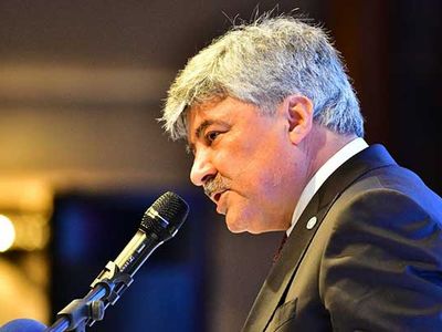 İYİ Partili Metin Ergun kıyı yönetmeliğindeki değişikliği sordu
