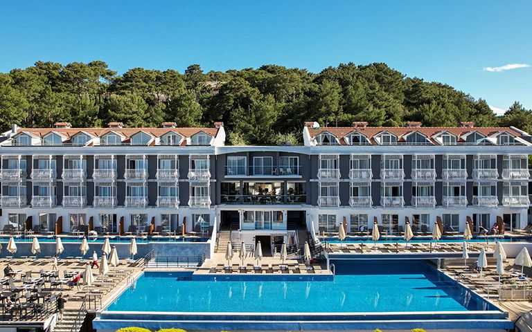 Fethiye'nin ilk Ramada by Wyndham oteli Ölüdeniz'de açıldı