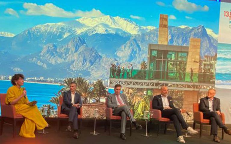 Baumert Antalya’da açıkladı, Türkiye’ye güzel haber