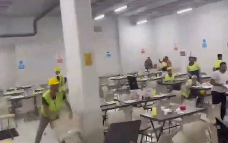 Rixos Otel inşaatında işçiler isyan etti