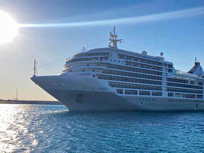 Silver Spirit İngiliz ve Amerikalı turistleri Antalya'ya getirdi