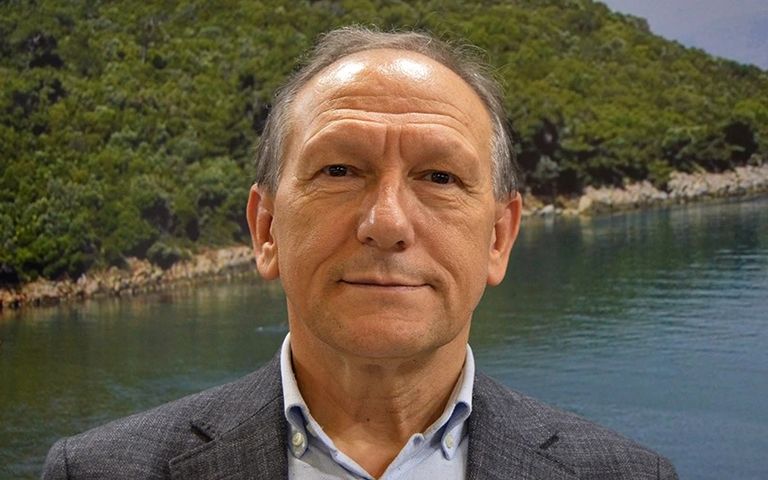 Tacettin Özden: Kuşadası’nda sezon Nisan ayında canlanacak