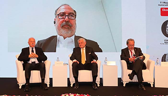 Şeref Oğuz: Devlet ihracatçılar için yaptığının onda birini turizmciler için yapmadı
