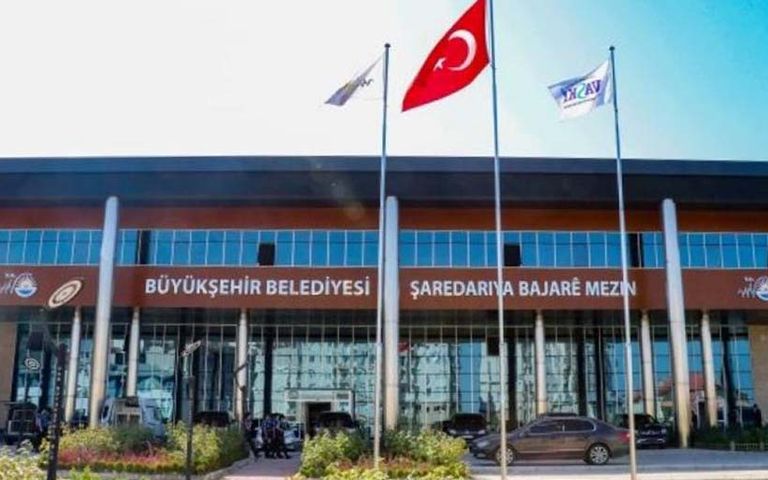 YSK, Van’da kazanan DEM Partili aday yerine Ak Parti adayına mazbata verdi