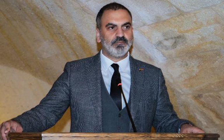 Yakup Dinler: Sizden utanıyorum!