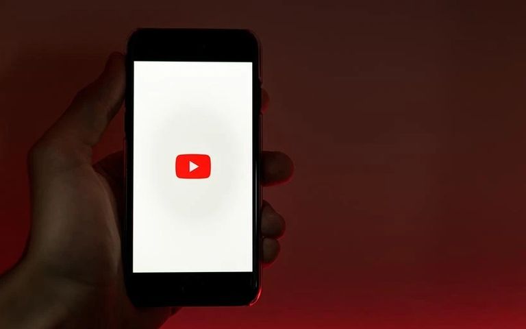 Youtube videoları durdururken de reklam gösterecek