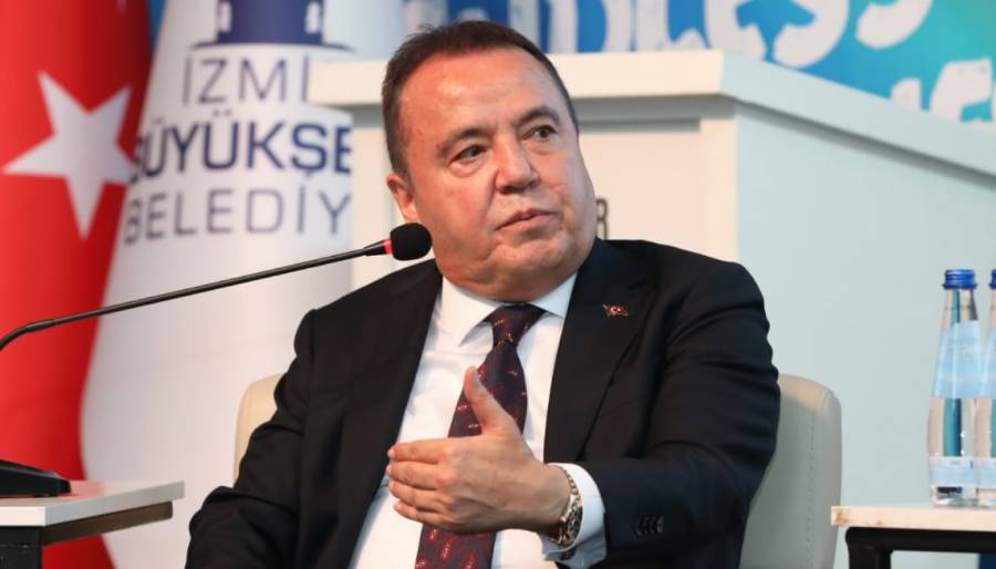 Muhittin Böcek