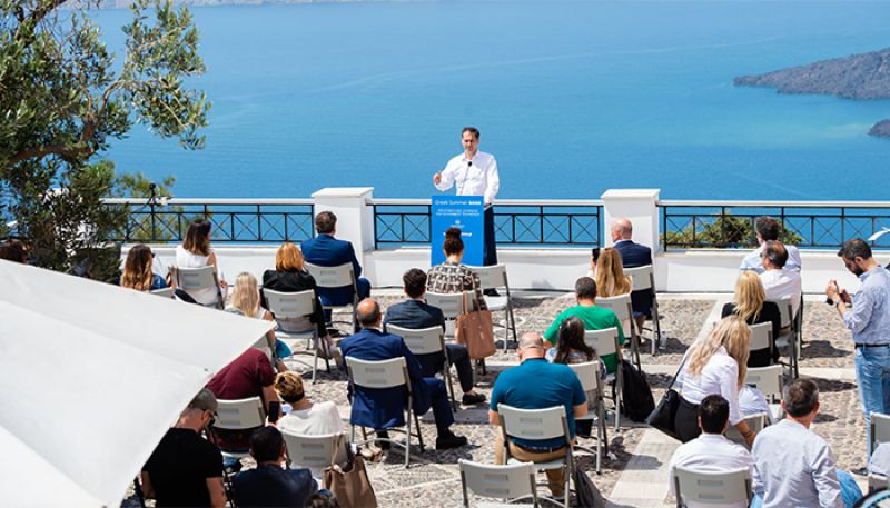 Yunanistan Turizm Bakanı Harry Theoharis