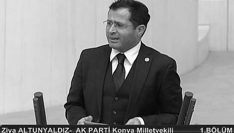 ziya_altunyaldiz